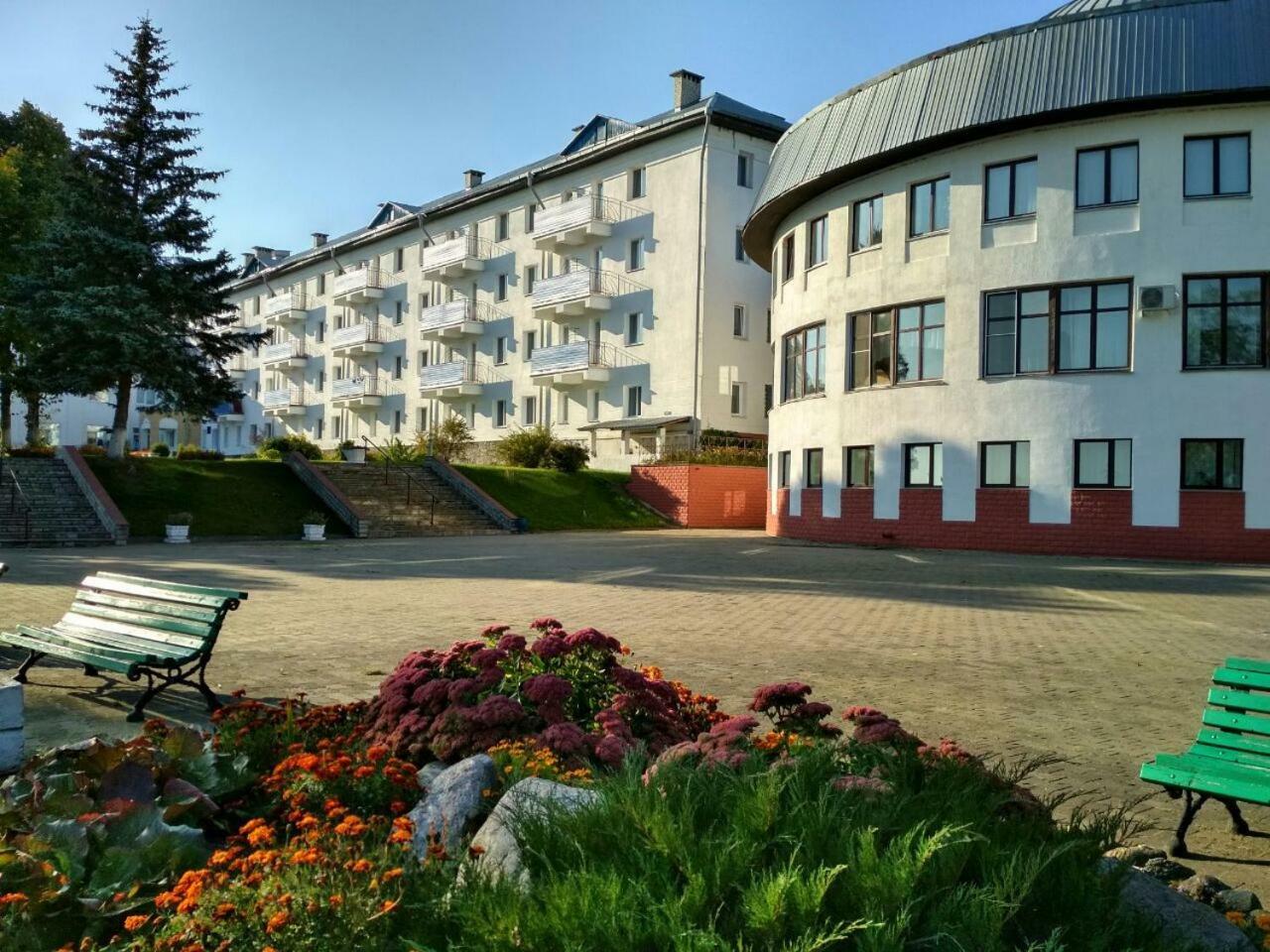 Sanatorium Naroch Hotel Exterior foto